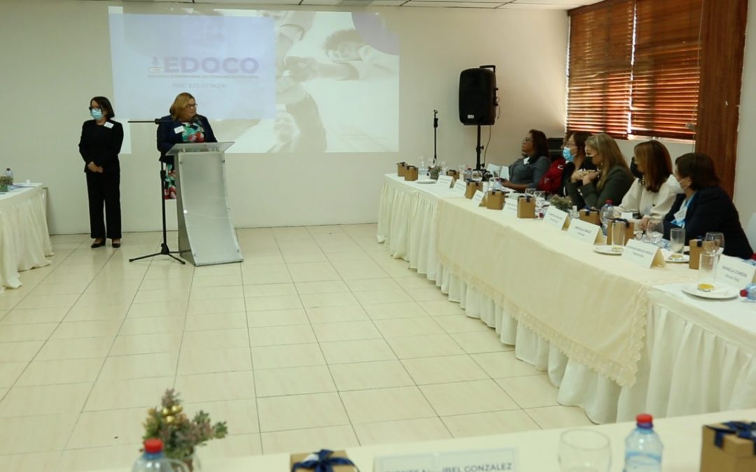 Interior y Policía forma gobernadoras en oratoria y maestría de ceremonias
