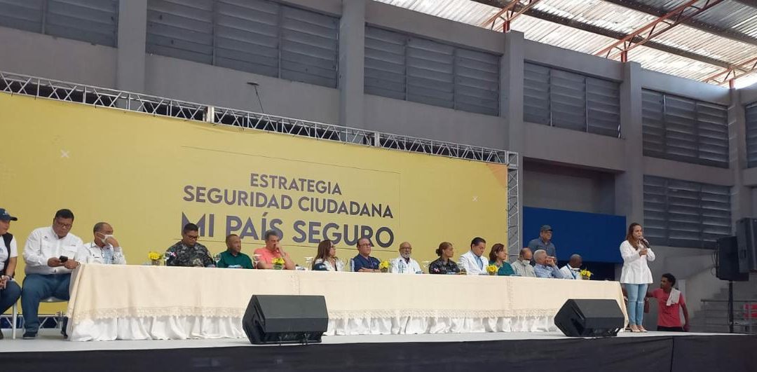 Santiago recibe tercera jornada «Un día con la comunidad»