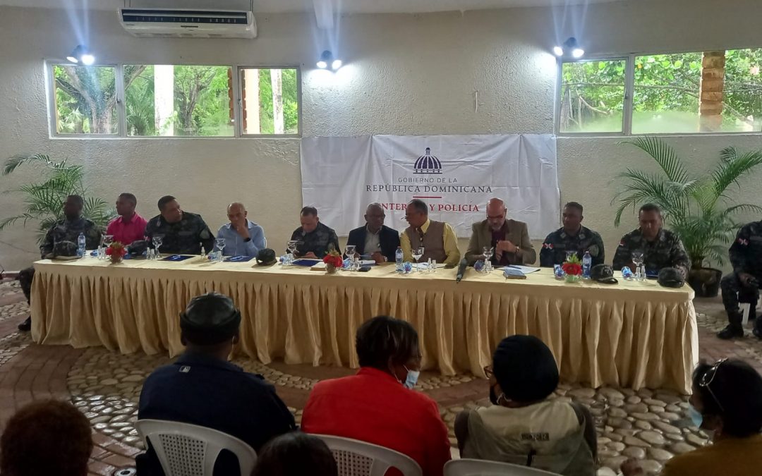 MIP fortalece vínculos entre Policía Nacional y voceros comunitarios a favor de la seguridad