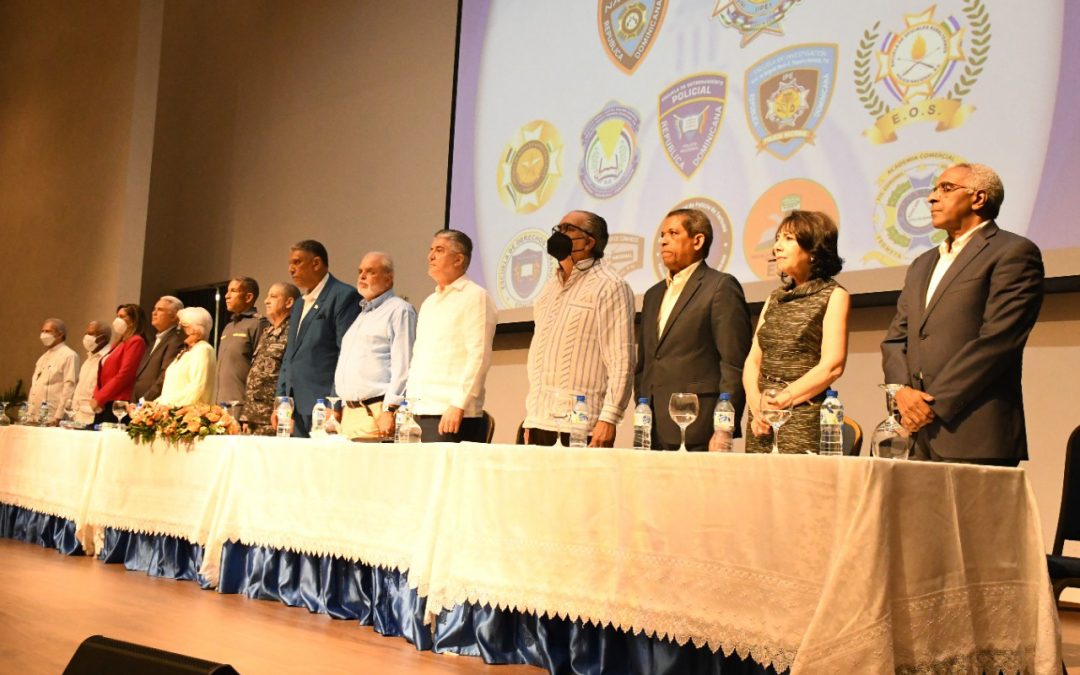 Ministro de Interior afirma educación es punta de lanza en reforma policial