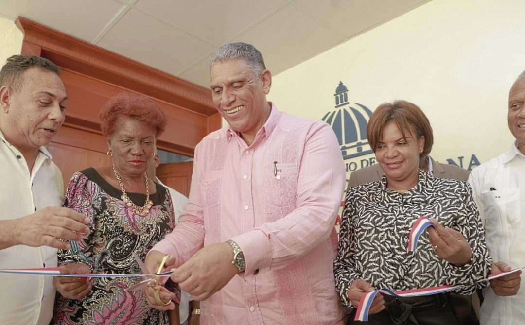 Interior y Policía entrega en Monte Plata quinta sede de gobernación remozada