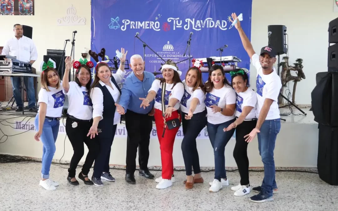 Gobernadoras entregan tarjetas bonos navideños