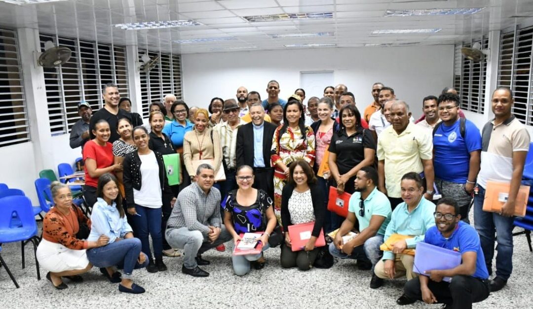 Estudiantes y dirigentes comunitarios destacan beneficios de plan mediación