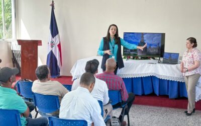 Iglesias, comunitarios, clubes deportivos y sociales coordinan con autoridades  “De Vuelta Al Barrio” en Baní