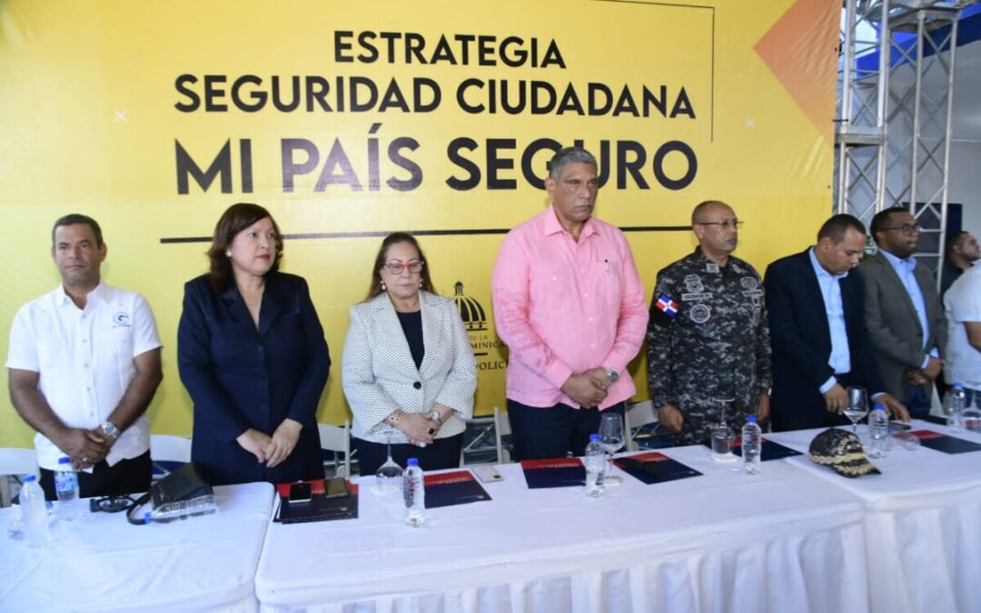Destacamento de Tamboril es elevado a departamento policial con mayor número de agentes  y de vehículos