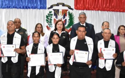 Cuatro provincias reciben 164 policías municipales para preservar orden en ciudades