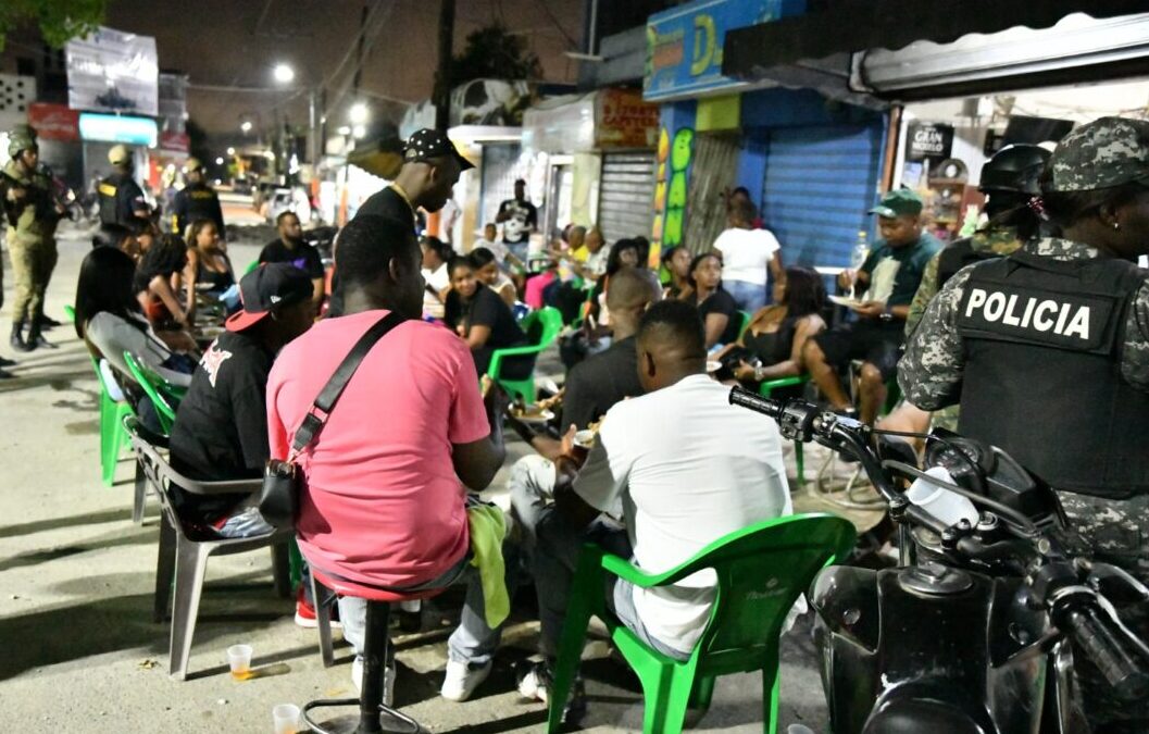 Ministerio de Interior y Policía interviene centros nocturnos de La Victoria y Baní