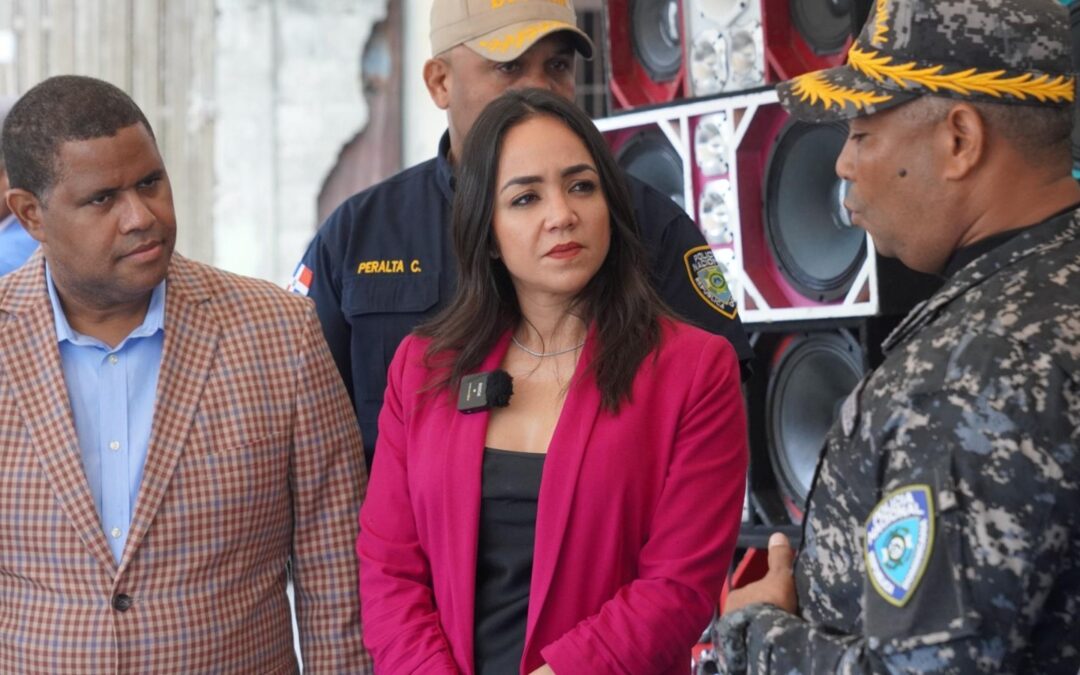 Interior y Policía entrega a Procuraduría Especializada bocinas incautadas