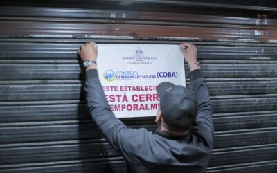 COBA cierra temporalmente 13 establecimientos comerciales y notifica 12 en Santo Domingo